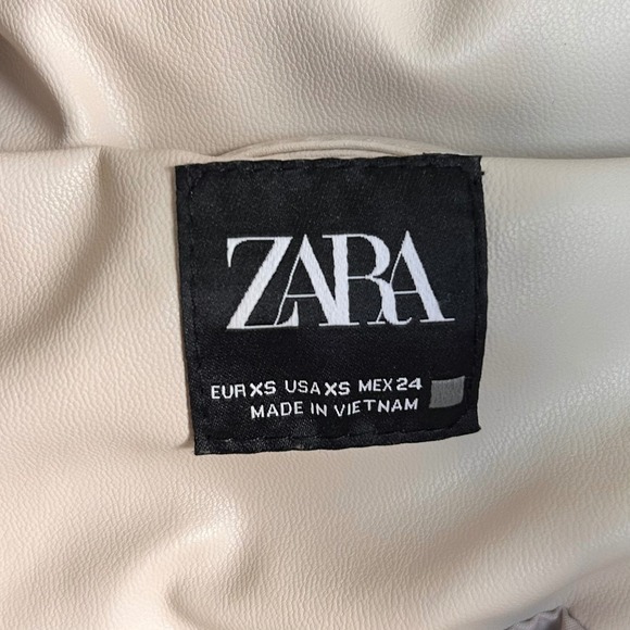 Zara‎ Puffer Jacket XS Beige Faux Leather Quilted Hooded BLOGGER FAV Cropped NEW - Picture 6 of 12
